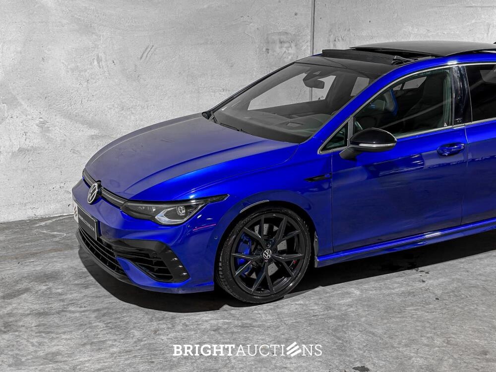 Volkswagen Golf VIII R 4Motion 20th Annniversary -AKRAPOVIC- 2.0 TSI 333pk 2023 LIMITED (Golf 8), NL-KENTEKEN