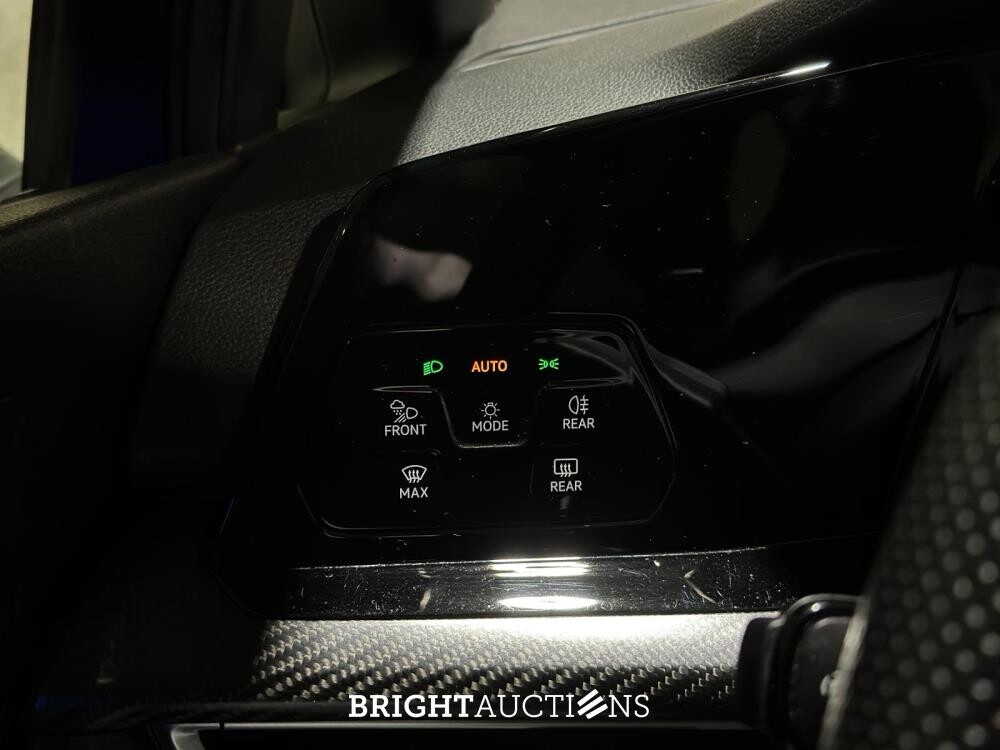 Volkswagen Golf VIII R 4Motion 20th Annniversary -AKRAPOVIC- 2.0 TSI 333pk 2023 LIMITED (Golf 8), NL-KENTEKEN