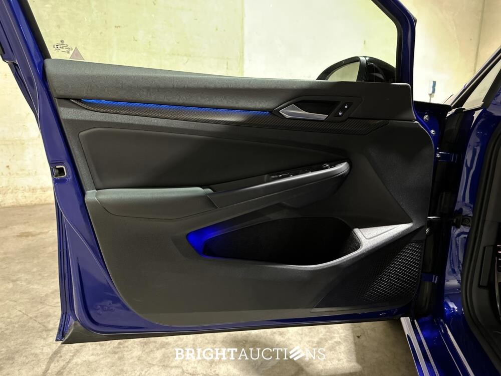 Volkswagen Golf VIII R 4Motion 20th Annniversary -AKRAPOVIC- 2.0 TSI 333pk 2023 LIMITED (Golf 8), NL-KENTEKEN