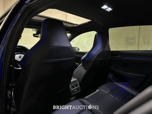 Volkswagen Golf VIII R 4Motion 20th Annniversary -AKRAPOVIC- 2.0 TSI 333pk 2023 LIMITED (Golf 8), NL-KENTEKEN