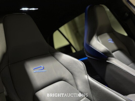 Volkswagen Golf VIII R 4Motion 20th Annniversary -AKRAPOVIC- 2.0 TSI 333pk 2023 LIMITED (Golf 8), NL-KENTEKEN