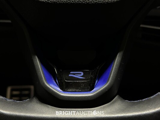 Volkswagen Golf VIII R 4Motion 20th Annniversary -AKRAPOVIC- 2.0 TSI 333pk 2023 LIMITED (Golf 8), NL-KENTEKEN