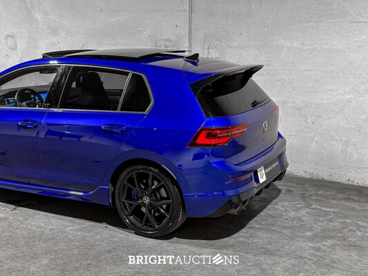 Volkswagen Golf VIII R 4Motion 20th Annniversary -AKRAPOVIC- 2.0 TSI 333pk 2023 LIMITED (Golf 8), NL-KENTEKEN