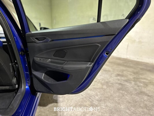 Volkswagen Golf VIII R 4Motion 20th Annniversary -AKRAPOVIC- 2.0 TSI 333pk 2023 LIMITED (Golf 8), NL-KENTEKEN