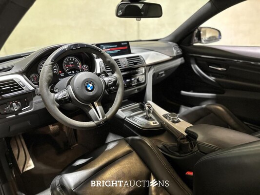 BMW M4 Competition M-Performance 450pk 2017 4-serie Coupe, P-767-SK
