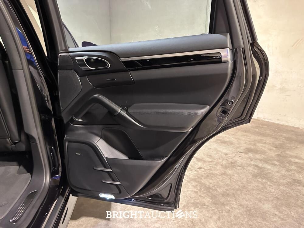 Porsche Cayenne S E-Hybrid 3.0 V6 416pk Sport-Chrono 2015 (Origineel-NL), HJ-798-D