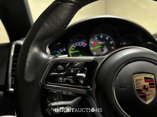 Porsche Cayenne S E-Hybrid 3.0 V6 416pk Sport-Chrono 2015 (Origineel-NL), HJ-798-D