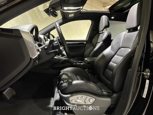 Porsche Cayenne S E-Hybrid 3.0 V6 416pk Sport-Chrono 2015 (Origineel-NL), HJ-798-D