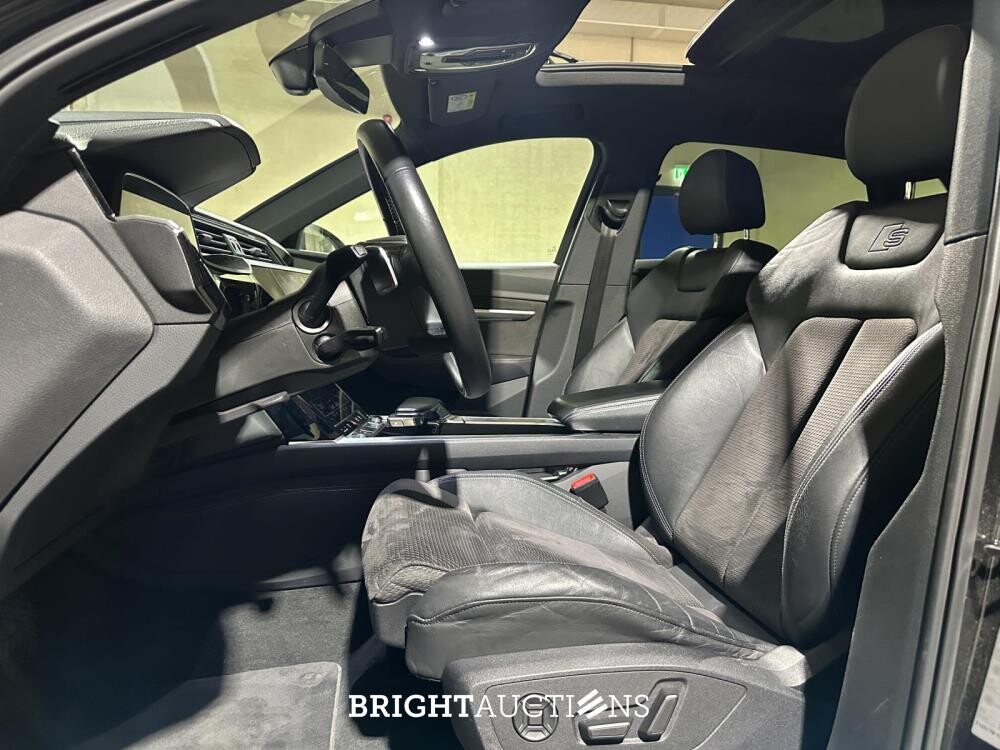 Audi e-tron 50 Quattro Launch Edition Black 71 kWh S-Line 313pk 2019 (Origineel-NL), H-970-BH