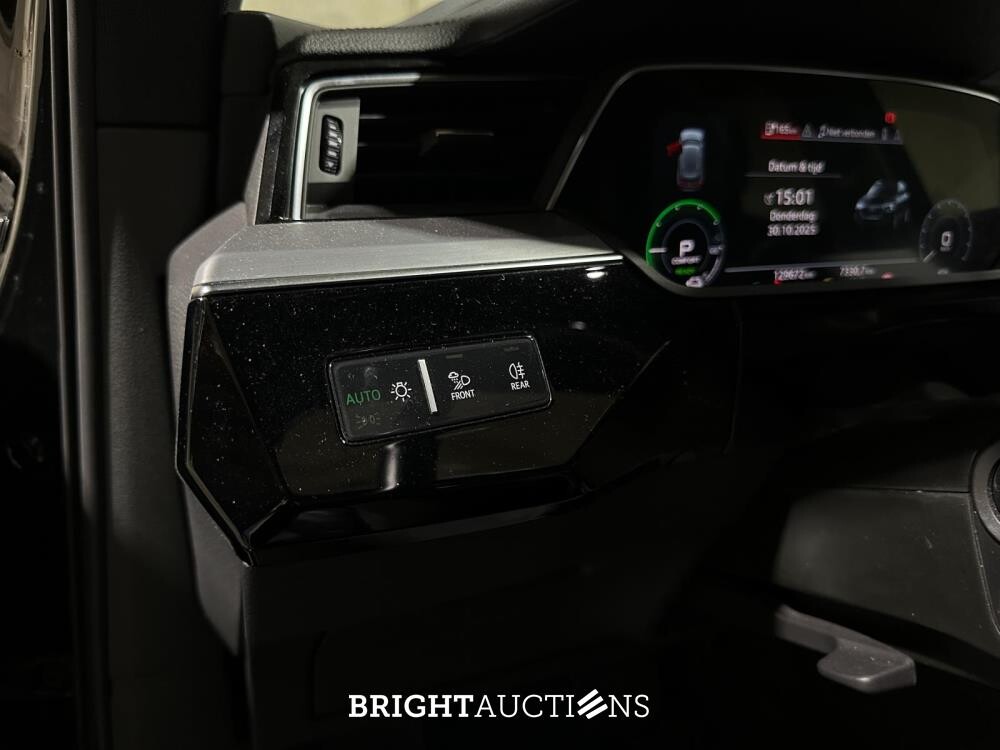 Audi e-tron 50 Quattro Launch Edition Black 71 kWh S-Line 313pk 2019 (Origineel-NL), H-970-BH