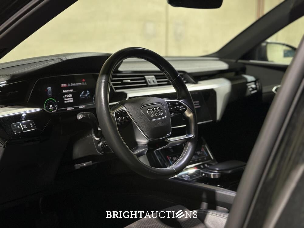 Audi e-tron 50 Quattro Launch Edition Black 71 kWh S-Line 313pk 2019 (Origineel-NL), H-970-BH