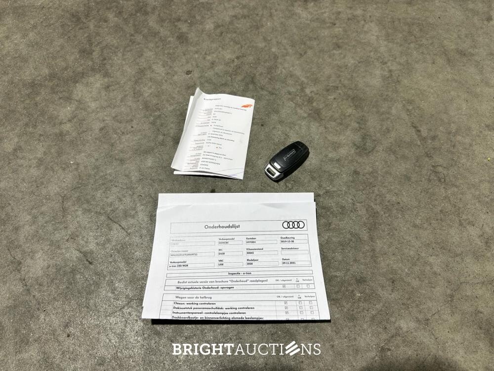 Audi e-tron 50 Quattro Launch Edition Black 71 kWh S-Line 313pk 2019 (Origineel-NL), H-970-BH