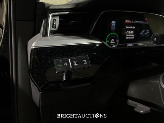 Audi e-tron 50 Quattro Launch Edition Black 71 kWh S-Line 313pk 2019 (Origineel-NL), H-970-BH