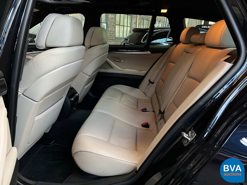 BMW 535d High Executive M-Sport 5er Touring 300PS 2011 -Org. NL-, 66-PFF-9.