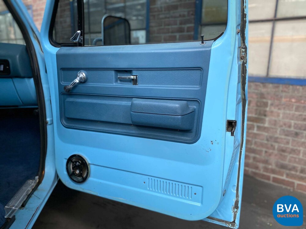 Chevrolet C20 Pick Up Deluxe 176 PS 1976.