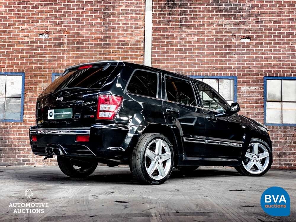 Jeep Grand Cherokee SRT6.1 V8 2007, graue Zulassung.