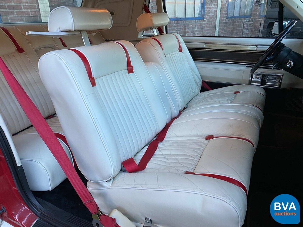 Lincoln Continental Mark VI 2D Coupé ''Bill Blass'' Edition 199PS 1982.