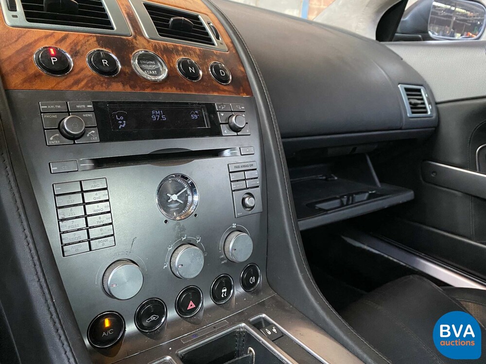 Aston Martin DB9 Volante 457 PS Cabrio 2007.