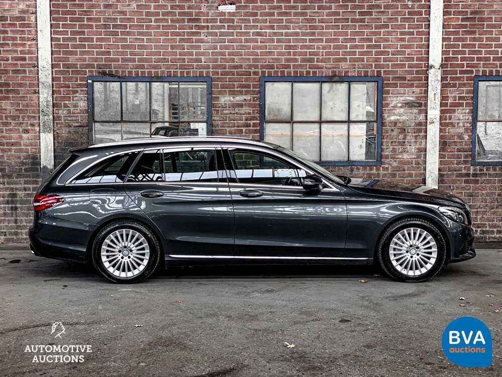 Mercedes-Benz C350e Estate Lease Edition C-Klasse 211PS 2015 -Org. NL-, GT-107-R.