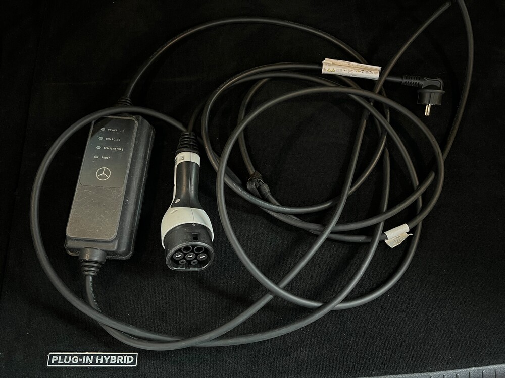 Mercedes-Benz C350e Estate Lease Edition C-Klasse 211PS 2015 -Org. NL-, GT-107-R.