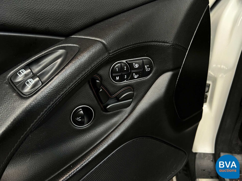 2009 Mercedes-Benz SL500 AMG Cabriolet S65 Look 400 PS.