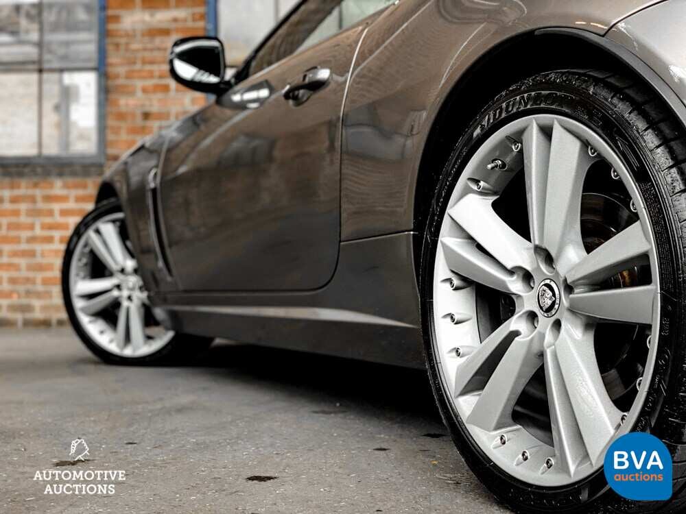 Jaguar XK5.0 V8 Coupé Portfolio 385PS 2009 -Org. NL-, 99-HRN-3.