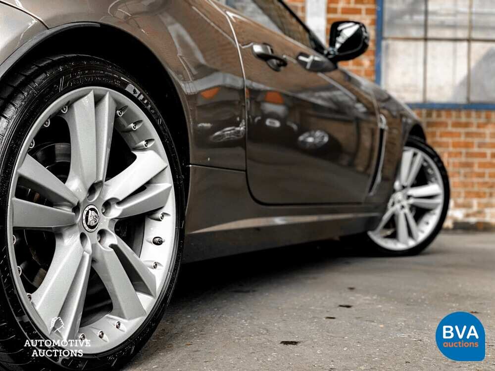 Jaguar XK5.0 V8 Coupé Portfolio 385PS 2009 -Org. NL-, 99-HRN-3.