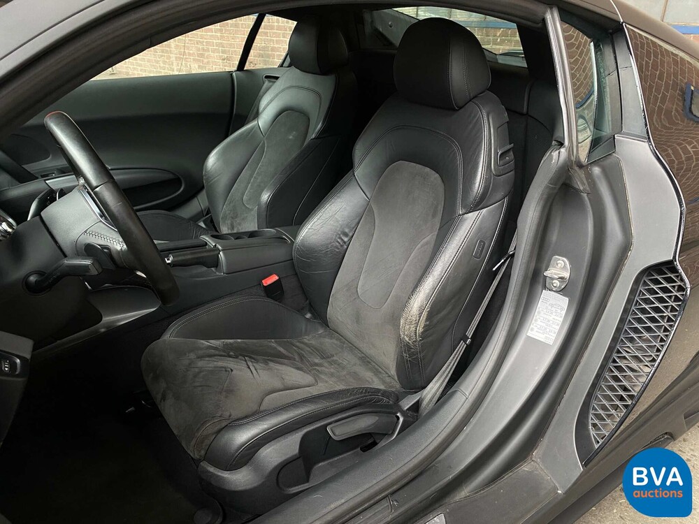 Audi R8 4.2 V8 FSI Quatrro 420 PS 2008, 32-RBK-1.