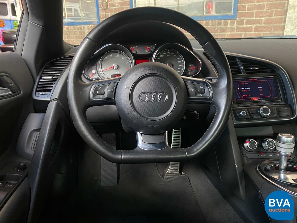 Audi R8 4.2 V8 FSI Quatrro 420 PS 2008, 32-RBK-1.
