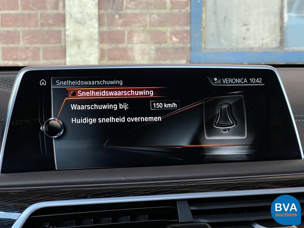 BMW M760Li xDrive M-Sport V12 7er LANG 609pk 2016 G12, L-128-BS.