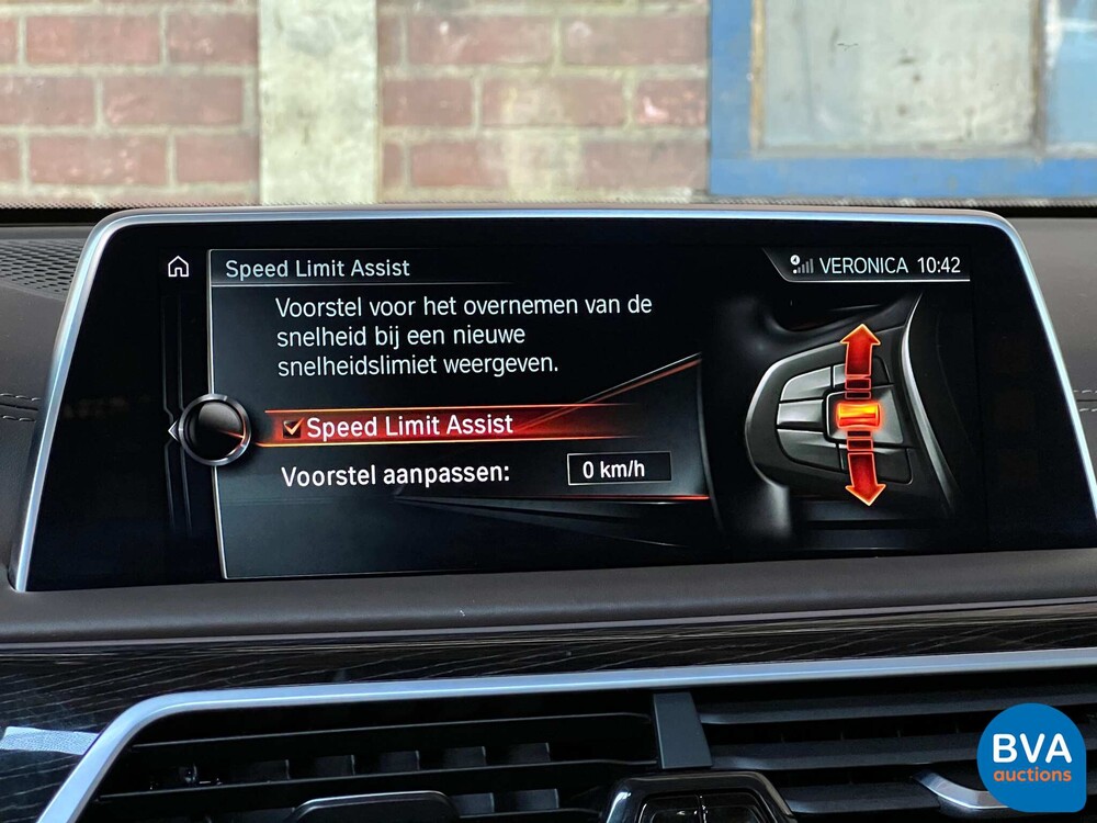 BMW M760Li xDrive M-Sport V12 7er LANG 609pk 2016 G12, L-128-BS.