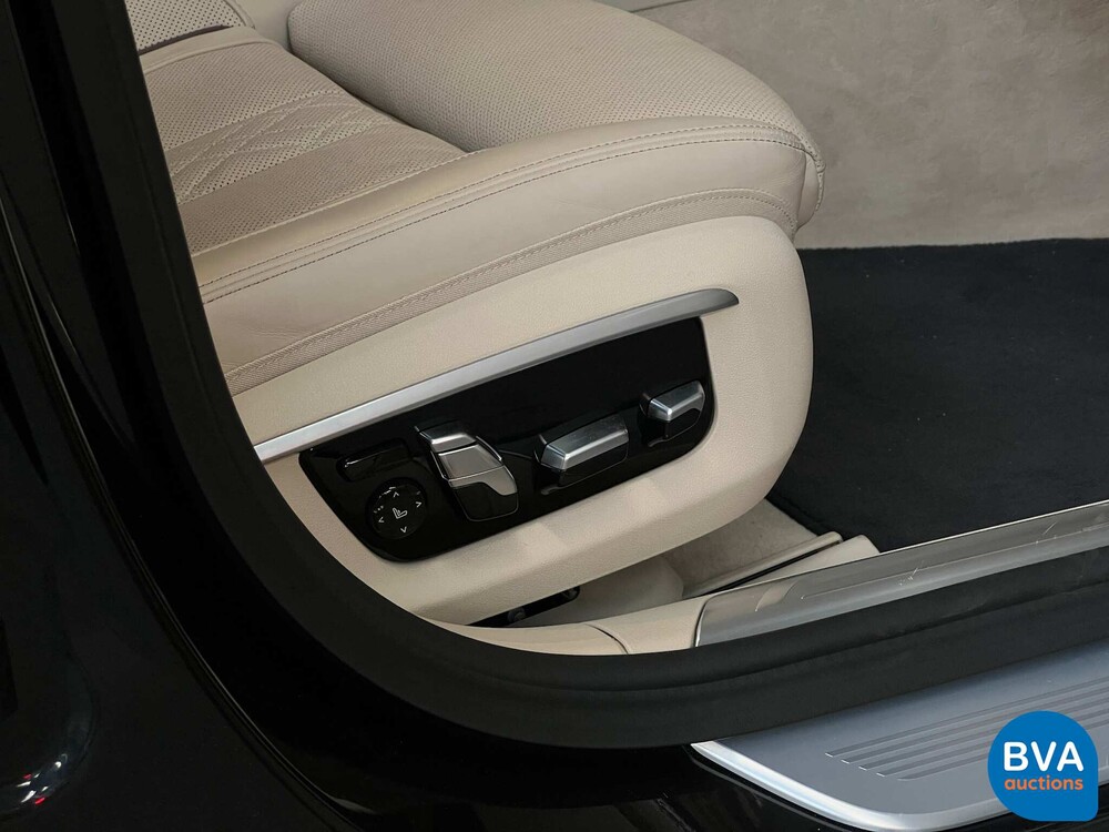 BMW M760Li xDrive M-Sport V12 7er LANG 609pk 2016 G12, L-128-BS.