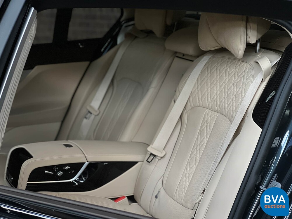 BMW M760Li xDrive M-Sport V12 7er LANG 609pk 2016 G12, L-128-BS.