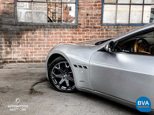 2012 Maserati Gran Turismo GT 405hp.