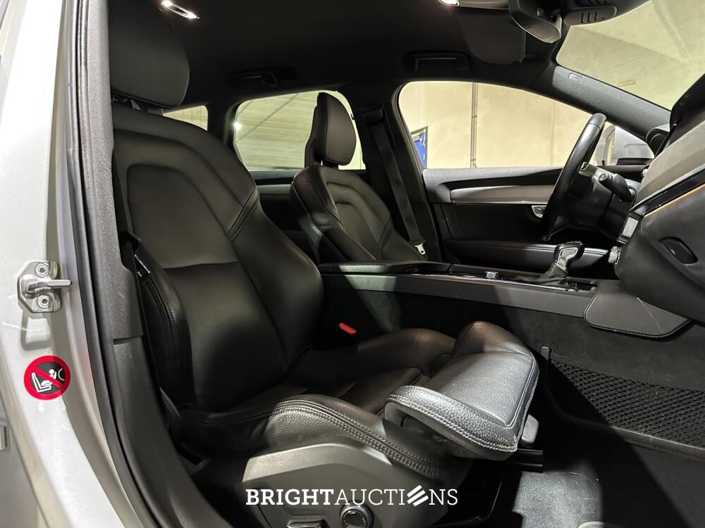Volvo V90 Cross Country 2.0 T5 Pro 254PK 2018, TT-858-K