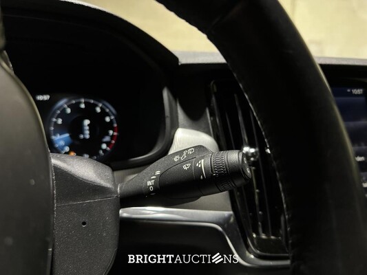 Volvo V90 Cross Country 2.0 T5 Pro 254PK 2018, TT-858-K