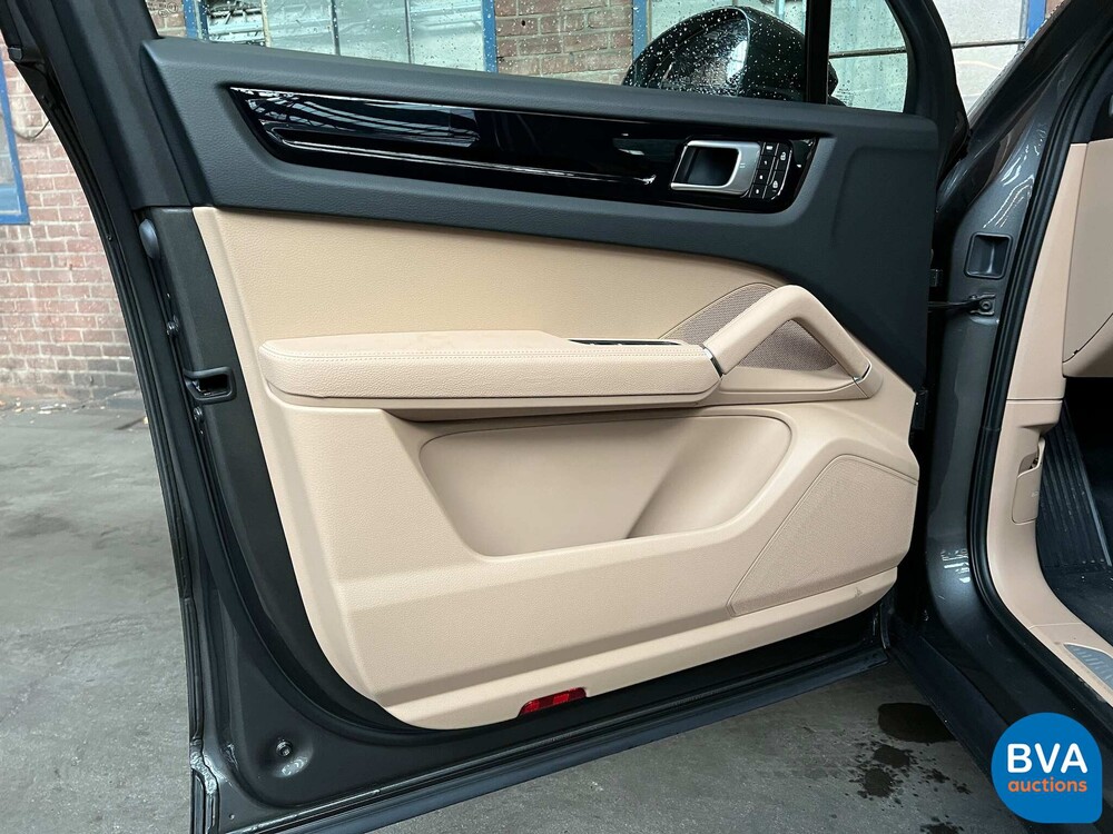 Porsche Cayenne 3.0 E-Hybrid 462PS 2021 -GARANTIE-, N-758-SX.