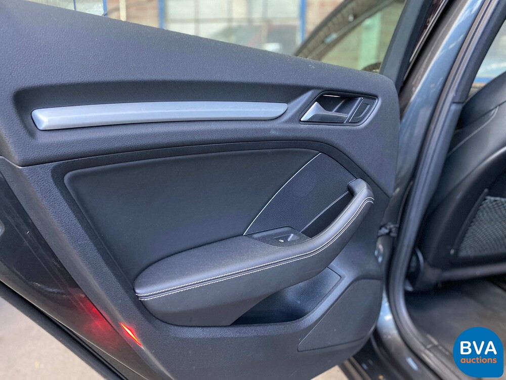 Audi A3 Sportback 1.6 TDI Ambition Sport Edition -Org.NL- 2015, HB-279-X