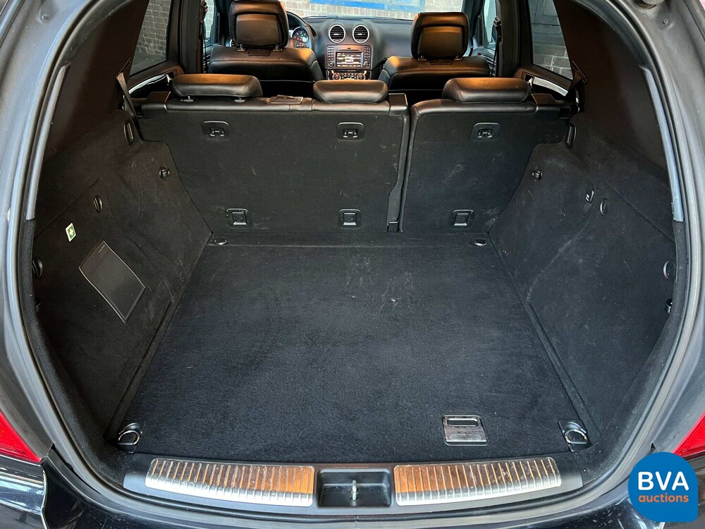 Mercedes-Benz ML63 AMG 510 PS 2010, P-957-FP.