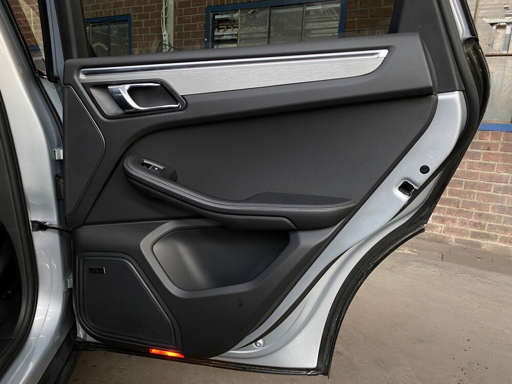 Porsche Macan Sportchrono 252pk 2016 -Org. NL-FACELIFT, JT-354-L.