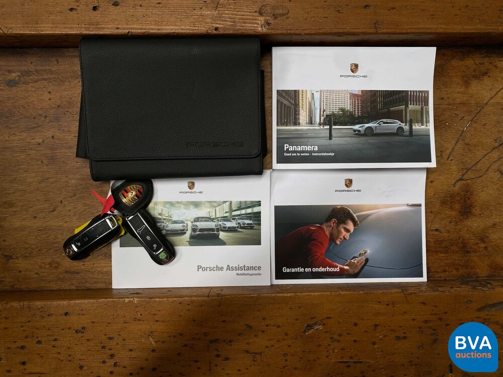 Porsche Panamera Turbo S 680 PS E-Hybrid 4.0 2018 Sport-Design -Org. NL-, RR-712-R.