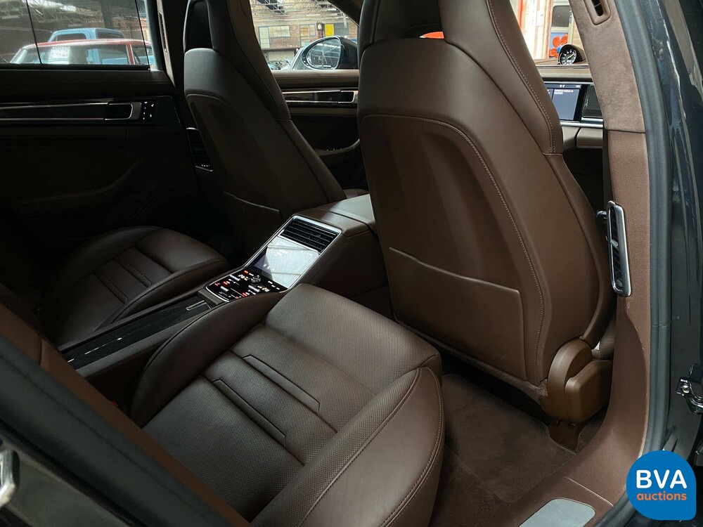 Porsche Panamera Turbo S 680 PS E-Hybrid 4.0 2018 Sport-Design -Org. NL-, RR-712-R.