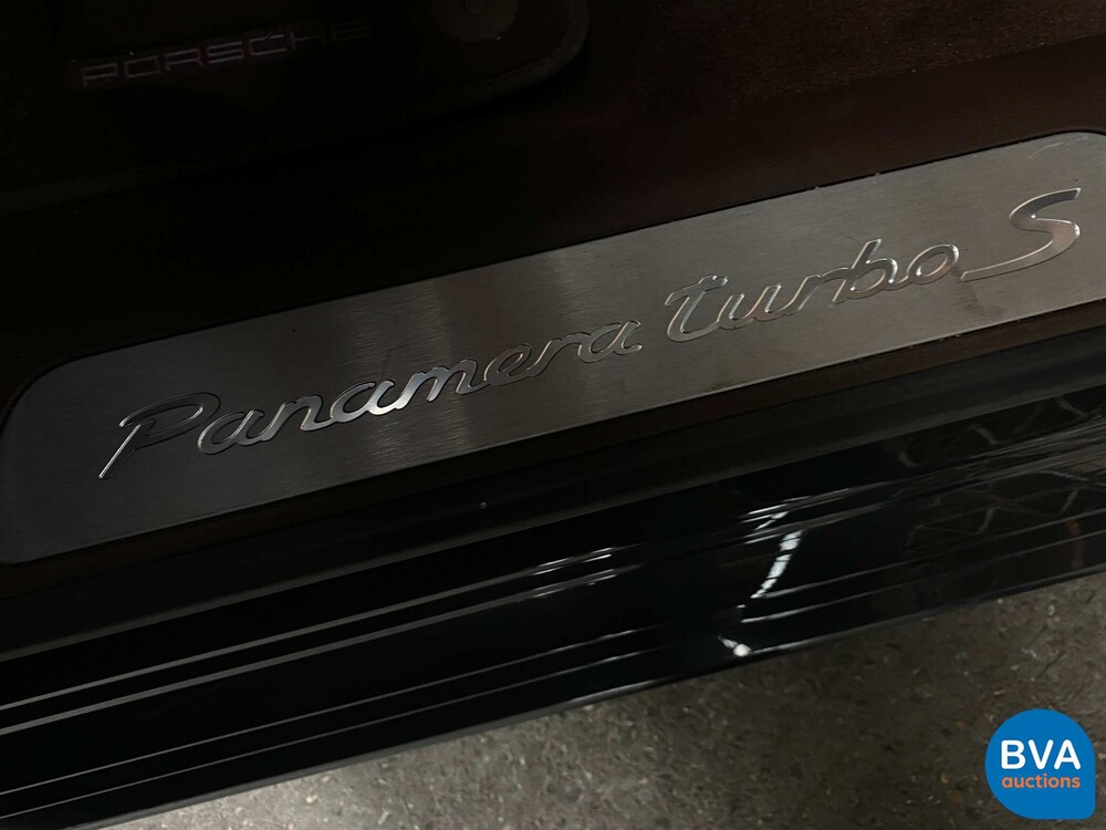 Porsche Panamera Turbo S 680 PS E-Hybrid 4.0 2018 Sport-Design -Org. NL-, RR-712-R.
