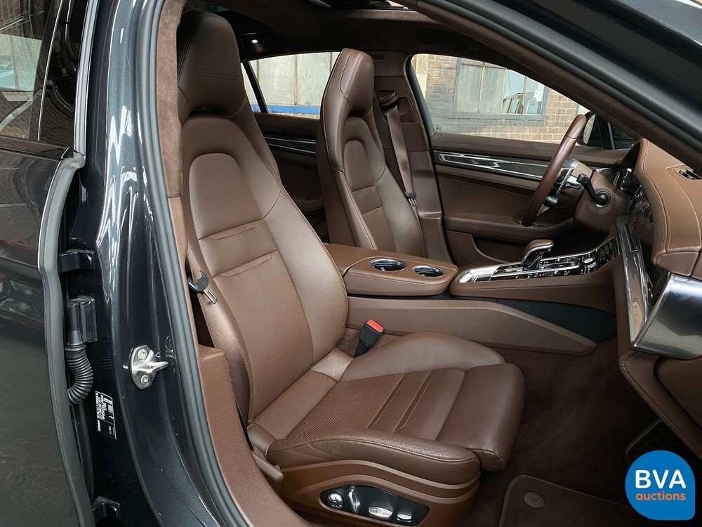 Porsche Panamera Turbo S 680 PS E-Hybrid 4.0 2018 Sport-Design -Org. NL-, RR-712-R.