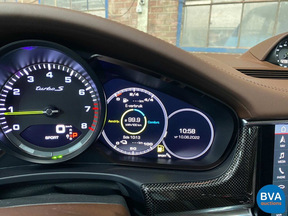 Porsche Panamera Turbo S 680 PS E-Hybrid 4.0 2018 Sport-Design -Org. NL-, RR-712-R.