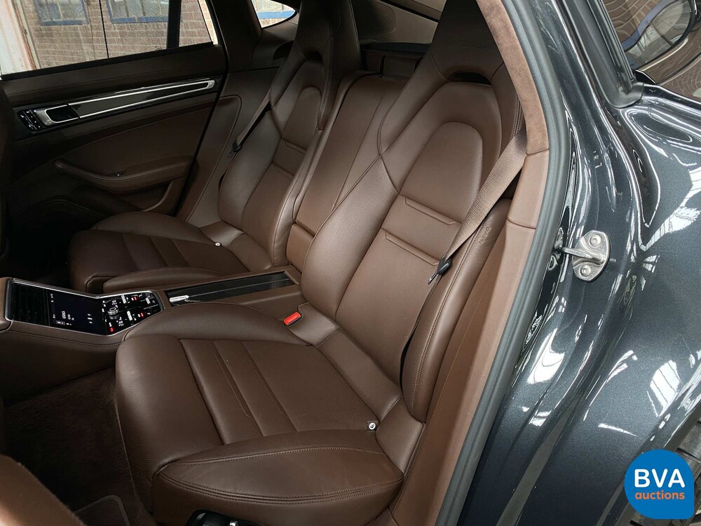 Porsche Panamera Turbo S 680 PS E-Hybrid 4.0 2018 Sport-Design -Org. NL-, RR-712-R.