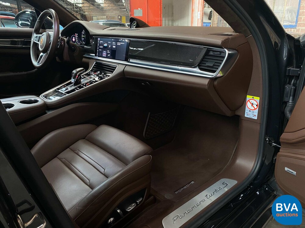 Porsche Panamera Turbo S 680 PS E-Hybrid 4.0 2018 Sport-Design -Org. NL-, RR-712-R.