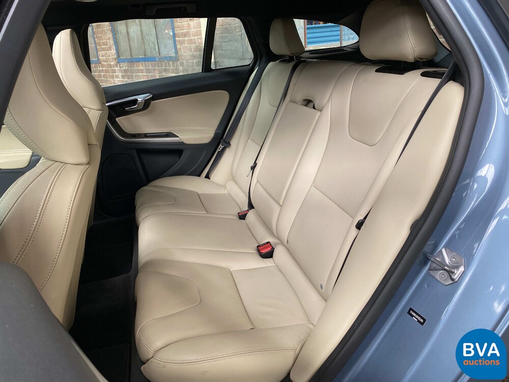 Volvo V60 T5 Summum 245 PS 2017, P-614-LP.