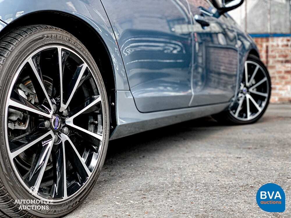 Volvo V60 T5 Summum 245 PS 2017, P-614-LP.