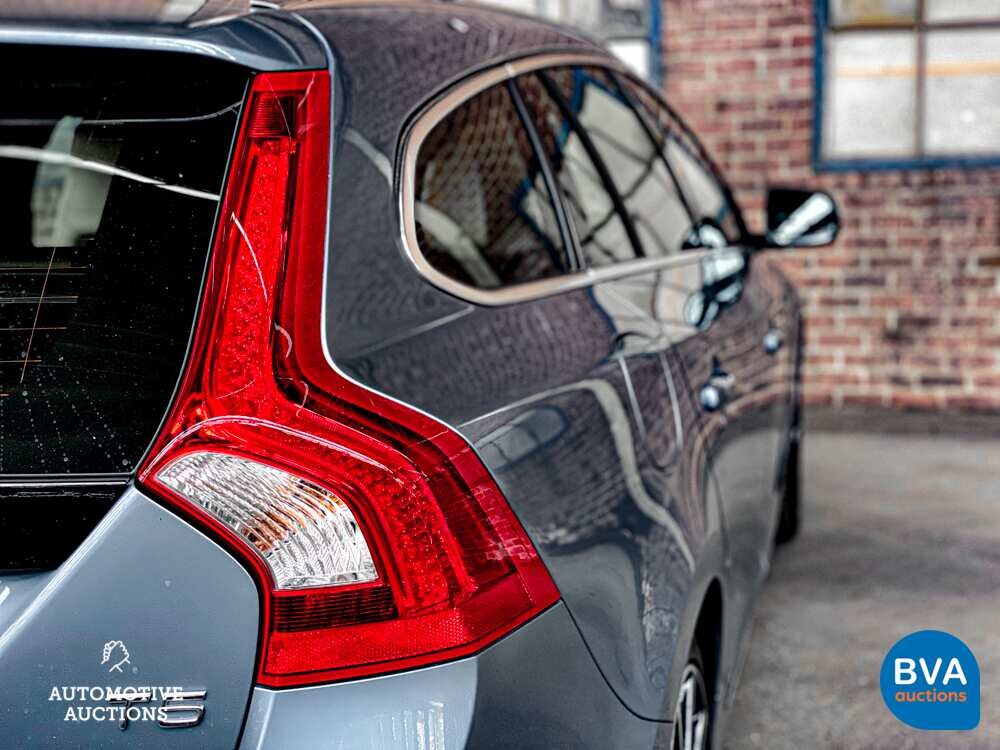 Volvo V60 T5 Summum 245 PS 2017, P-614-LP.